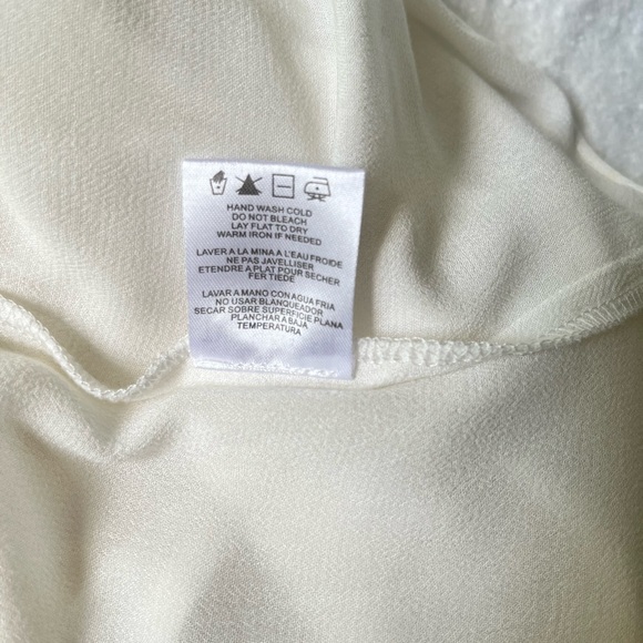 The Hanger White Boho Long Sleeve Tassel Tie Pullover Size M - Picture 8 of 8